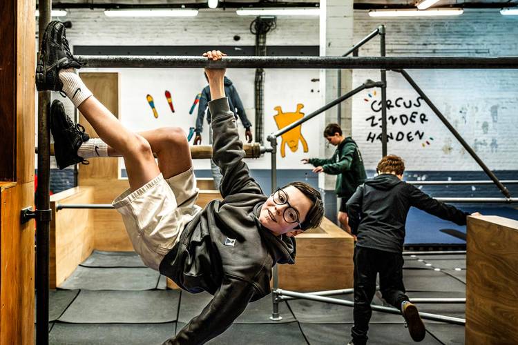 BRZ 20260114 1963 Simon Hang-out