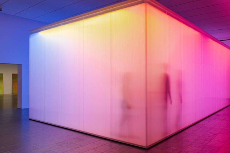 BRZ 20260923 1992 Ann-Veronica-Janssens-–-Hot-Pink-Turquoise-exhibition-view-at-Louisiana-Museum-of-Modern-Art-Humlebaek-Photo-by-Kim-Hansen-1024x538