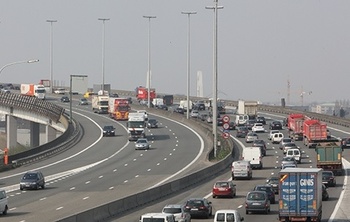 Viaduct van Vilvoorde file buitenring binnenring