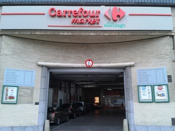 Carrefour Vorstsesteenweg 