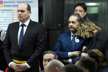 Herdenking van de aanslag van 22_maart 2016 in het metrostation Maalbeek, drie jaar later, in aanwezigheid van Minister-President Rudi Vervoort en Philippe Close, burgemeester van Brussel-Stad