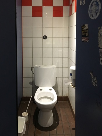 WC-brillen sneuvel wekelijks