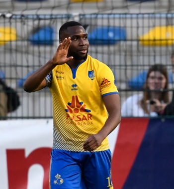 Niakaté viert goal tegen Kortrijk