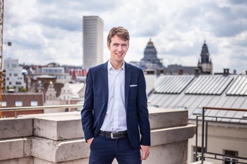 Arnaud Verstraete Groen installatie Brussels Parlement