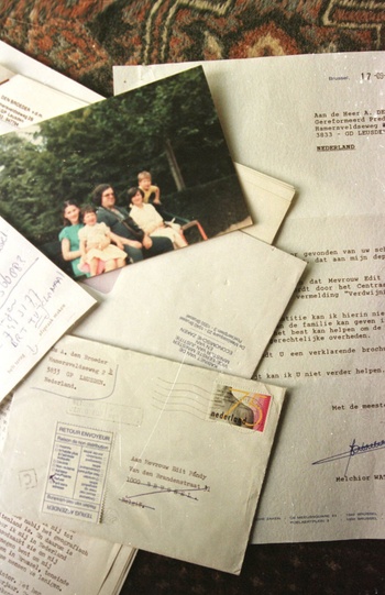 20 oktober 1997: de Nederlandse predikant Andreas Den Broeder verklaart in 1991 al te hebben geschreven aan Koningin Fabiola en Minister van Justitie Melchior Wathelet, om hen te verwittigen voor Andras Pandy