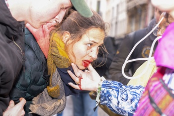 Foto's politiegeweld vrouwenmars