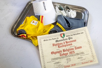 20210723_OUTFIT_MANNEKEN_PIS_OLYMPISCHE_SPELEN_TEAM_BELGIUM