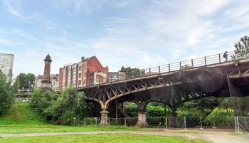 De Jubelfeestbrug is dringend toe aan renovatie.