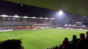 De fans van RWDM liepen niet meteen warm voor het bekerduel tegen Zulte Waregem.