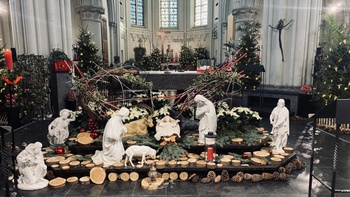 sint-pieterskerk_middernachtmis_jette_24-12-2021.jpg