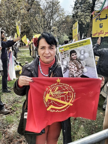 Dertigtal Manifestanten Protesteert Voor Ambassade Iran ...