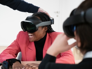 molengeek VR virtual reality 3 12 2022.jpg