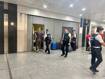 Politieagenten in het Zuidstation