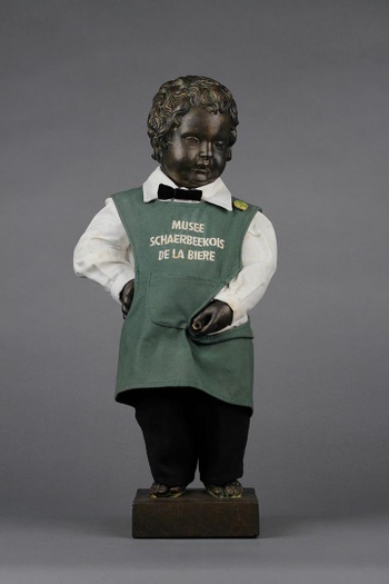 20231021_Manneken pis kostuum Schaarbeeks Biermuseum