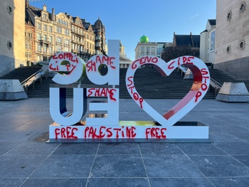 pro-Palestijnse slogans duiken op op logo Belgisch EU-voorzitterschap