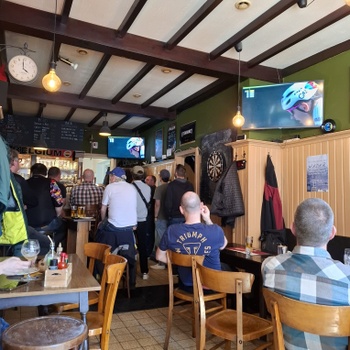 060425 Ronde van Vlaanderen café In den Hemel
