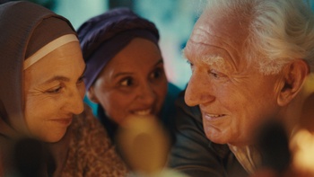 Les Baronnes van regisseur Nabil Ben Yadir met onder meer Saadia Bentaieb en Jan Decleir