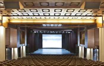 20260212_Zaal M na de renovatie in 1987_Bozar_archief.jpg