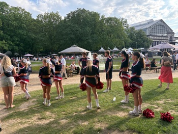 8130b24f-feestjubelparkcheerleaders.jpeg