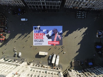 8aca3567-greenpeacetrump.jpg