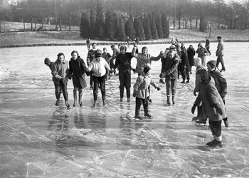 1956 Mellaertsvijvers Sint-Pieters-Woluwe schaatsen ijs 2