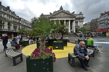 Voetgangerszone Beursplein straatmeubilair pietonnier