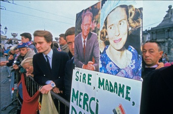 Steunbetuigingen aan het koninklijk paleis bij het overlijden van Koning Boudewijn in 1993