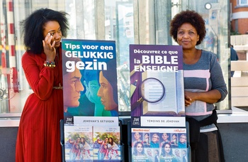 Getuigen van Jehova op het Bockstaelplein in Laken