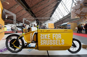 Bike for Brussels op de derde editie van 'Bike Brussels', de Brusselse beurs gewijd aan fietsen en actieve mobiliteit in Thurn & Taxis