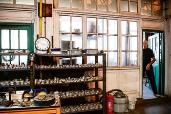 Fibru Europ, ambachtelijk atelier van eretekens en medailles, in 1853 opgericht door Antoine Fisch