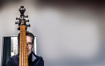 Corneel Le Compte, contrabassist en doctor in de kunsten