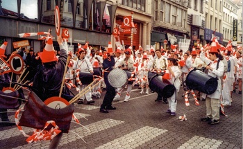 De eerste Zinneke Parade, in 2000, als onderdeel van Brussel 2000, toen Brussel culturele hoofdstad van Europa was.