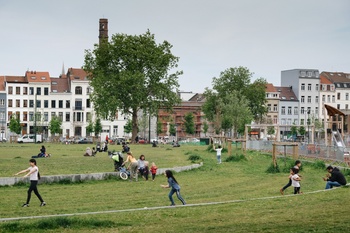 Het park aan de Ninoofsepoort