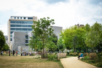 De heraanleg van het park aan het Fontainasplein als eindpunt van de voetgangerszone aan de centrale lanen werd afgerond in 2020