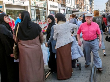 Diversiteit op de jaarmarkt van Anderlecht