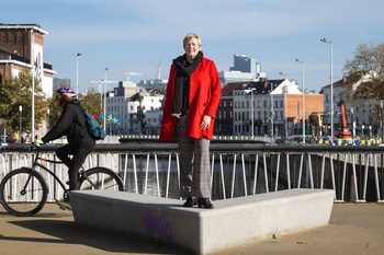 Tania Dekens, leidend ambtenaar bij de Brusselse welzijnsinstelling Iriscare