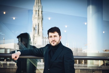 Juan Benjumea Moreno (Groen), rapporteur van de Bijzondere coronacommissie in het Brussels parlement