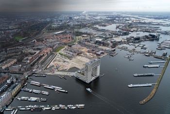 De nagelnieuwe Amsterdam wijk Houthavens