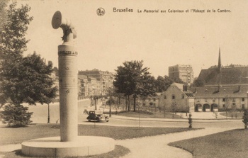 Monument voor de koloniale pioniers van de gemeente Elsene (1933) op het Rode Kruissquare