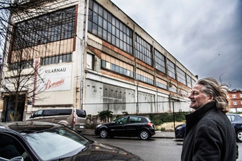 Algemeen directeur Eddy Van de Velde op de plaats waar de nieuwe Jezuïtenschool komt aan de Ninoofsesteenweg