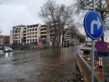 16 januari 2023: afbraak van de KBC-gebouwen aan de Havenlaan, om plaats te maken voor het nieuwe woonproject 'The Banks.'