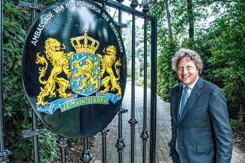 Pieter Jan Kleiweg de Zwaan, Nederlands ambassadeur in Brussel