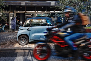 De microcar, volgens voorstanders dé oplossing voor het mobiliteitsprobleem in Brussel enandere grootsteden