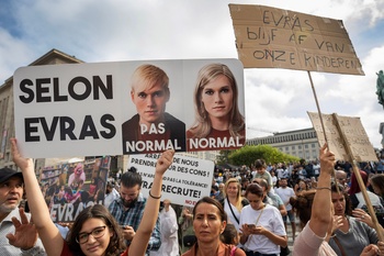 Protest van ouders tegen Evras, het nieuwe pakket sexuele opvoeding in het Franstalig onderwijs