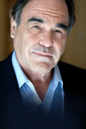 Oliver Stone, drievoudige Oscarwinnaar en regisseur van films als Platoon, JFK en Natural born killers.