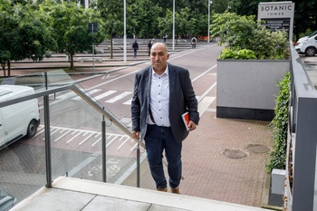 12 juni 2024: Fouad Ahidar behaalde bij de verkiezingen van 9 juni 2024 3 zetels in het Brussels parlement met zijn Team Fouad Ahidar en gaat op gesprek over regeringsvorming bij Elke Van den Brandt (Groen) in de Botanic Tower.