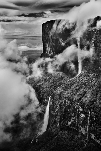 BRZ 20250402 1929 SLT SALGADO Mont Roraima-Etat de Roraima-Bresil-2018