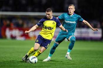 1932 UNION SG VS RSC ANDERLECHT Union's Franjo Ivanovic and Anderlecht's Ludwig Augustinsson 2025