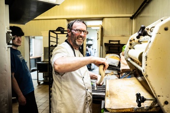 BRZ 20250504 1938 Bakkers Francis Goedgezelschap Bakker Delicia 3
