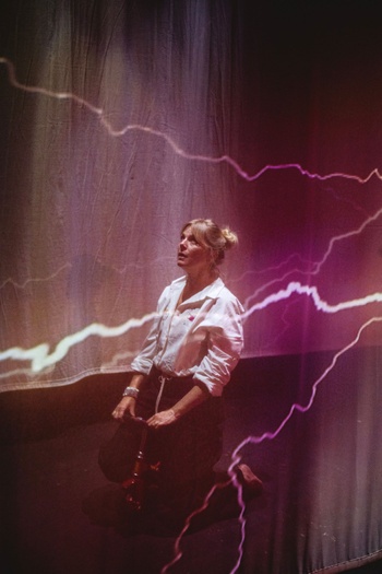 BRZ 20251126 1958 SELECT ode aan de verwondering3